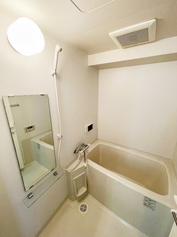 バス・シャワールーム　お風呂で日々の疲れを落としましょう