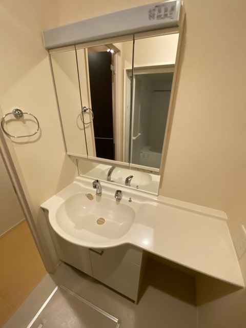 洗面設備　洗髪洗面化粧台付き♪