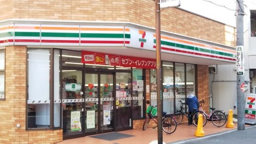 コンビニ　セブンイレブン 大阪池田町店（コンビニ）まで486m