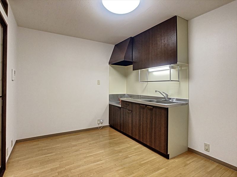 キッチン　※別部屋の写真です