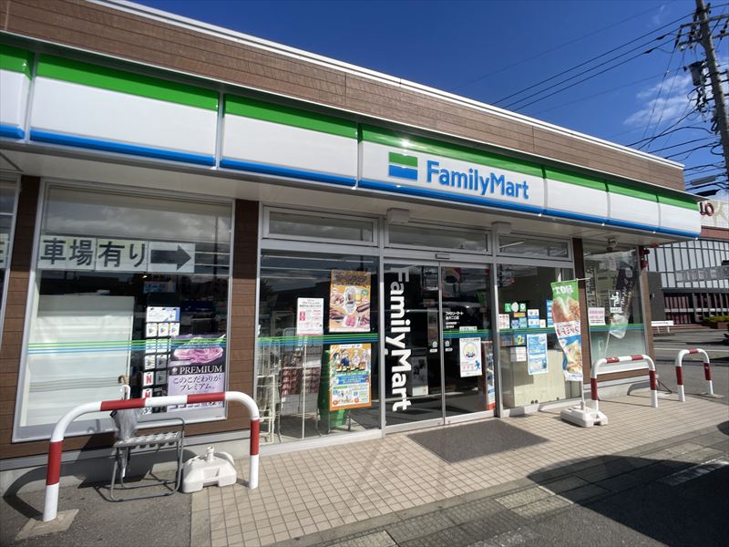 コンビニ　ファミリーマート金沢二口店（コンビニ）まで274m