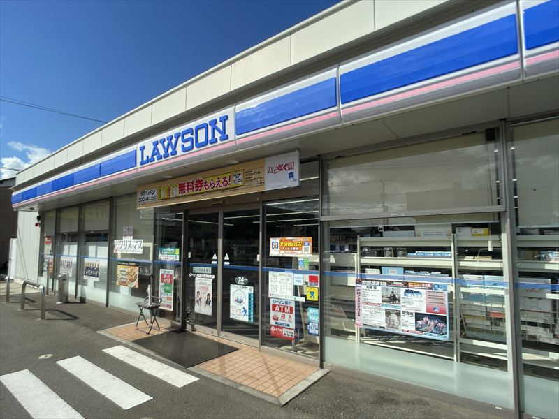 コンビニ　ローソン金沢大豆田本町店（コンビニ）まで320m
