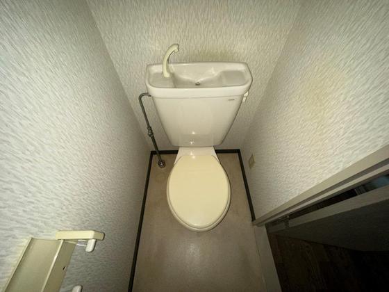 トイレ　※別部屋の写真です