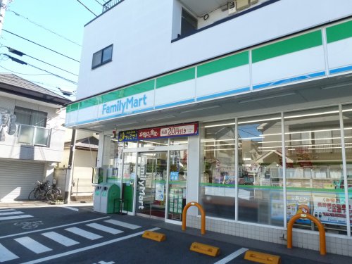コンビニ　ファミリーマート 西荻女子大通り店（コンビニ）まで535m