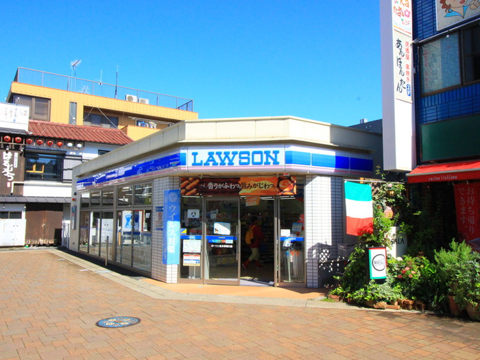 コンビニ　ローソン（コンビニ）まで550m