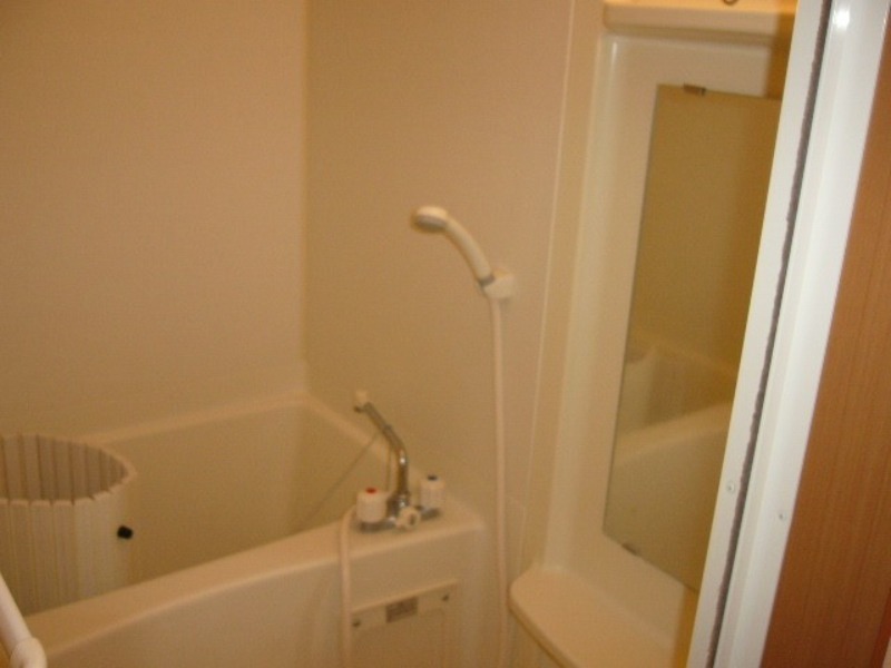 バス・シャワールーム　図面と現状に相違がある場合には現状を優先