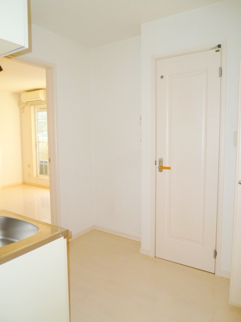 エントランス　建物の内部です※別号室の写真です