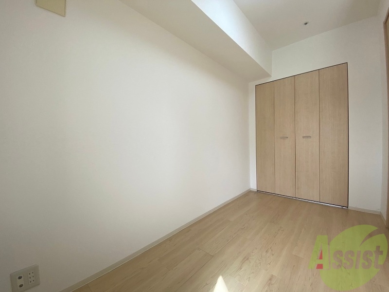 その他部屋・スペース　４帖の洋室です。家具の配置もしやすそうですね！