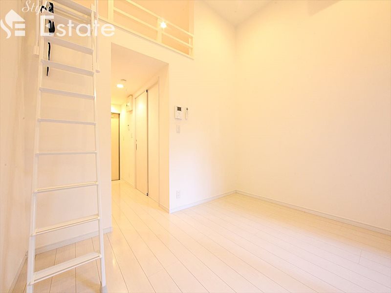 居室・リビング　内装