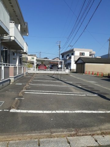 駐車場　駐車スペースもあります