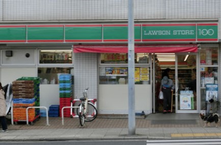 コンビニ　ローソン100 LS横浜本郷町店（コンビニ）まで485m