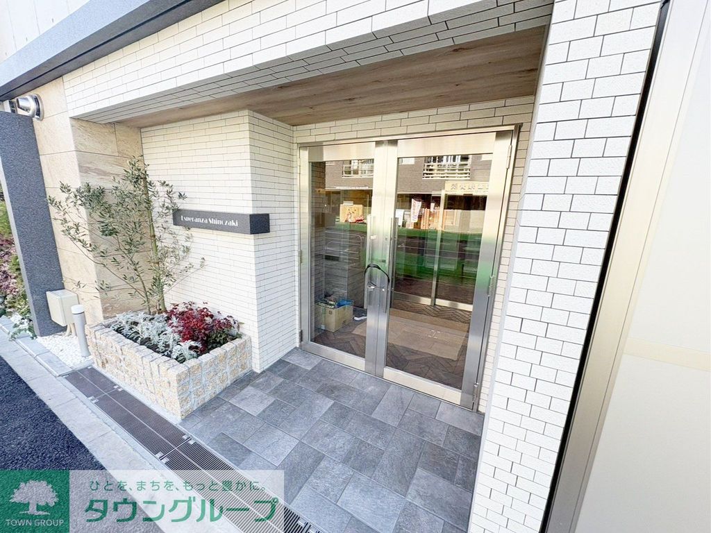 エントランス　エントランス