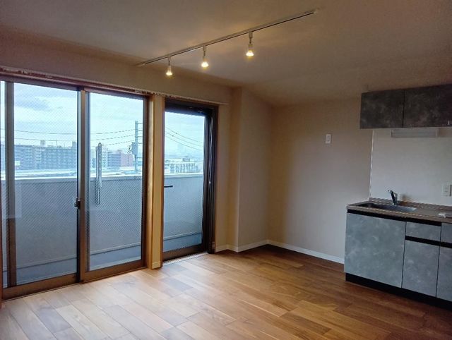 居室・リビング　別部屋参考写真です