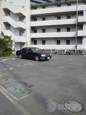 駐車場　ハイツエフケー相模大野の駐車場