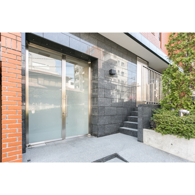 エントランス　エントランス