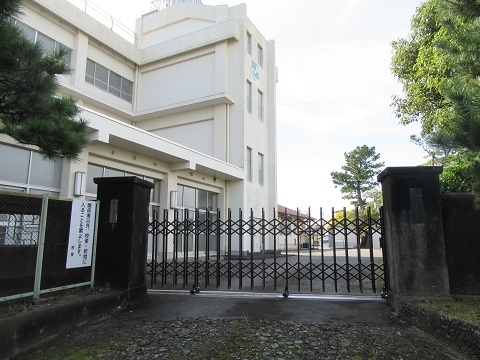 小学校　富士市立元吉原小学校（小学校）まで1319m