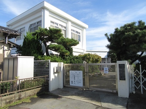 幼稚園・保育園　認定こども園鈴川幼稚園（幼稚園・保育園）まで254m