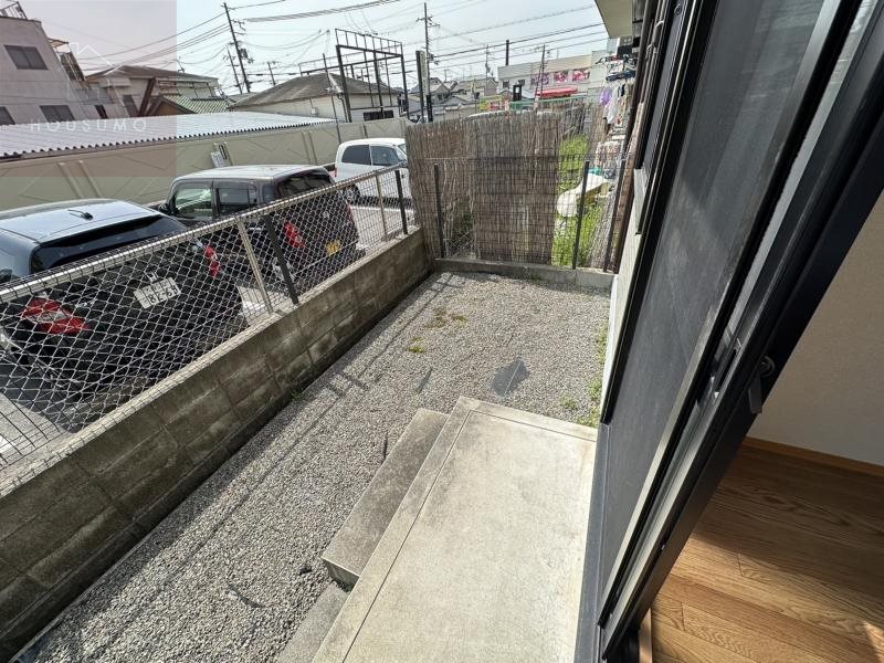 バルコニー　開放的で明るい空間を演出してくれるバルコニーです