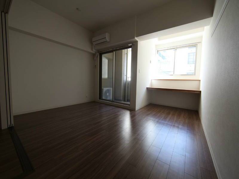 バルコニー　ＬＤＫ14.3帖　洋室6帖とつなげても仕切っても使えます