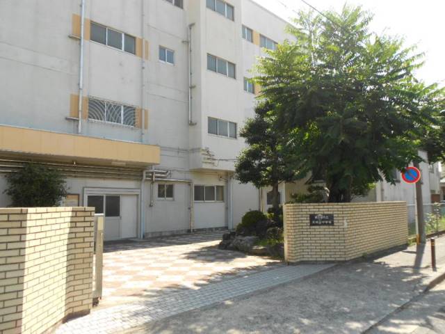 中学校　天神山中学校（中学校）まで330m