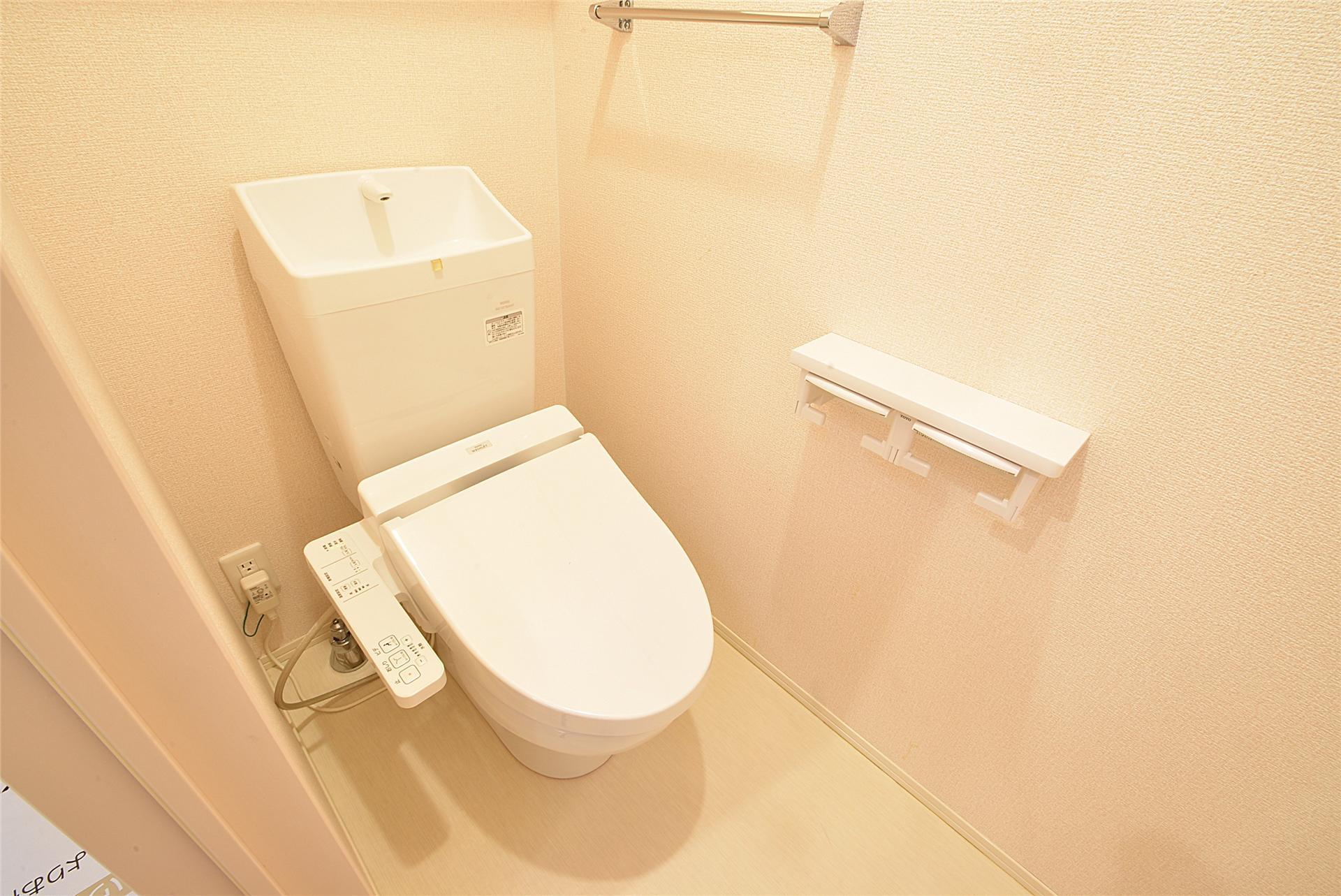 トイレ　※105号室参考写真