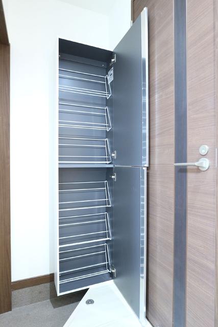 収納　収納　シューズボックス