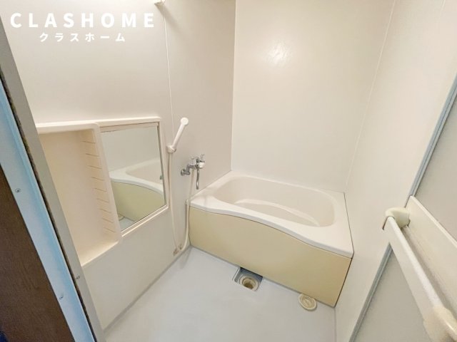 バス・シャワールーム　同物件の別部屋になります。