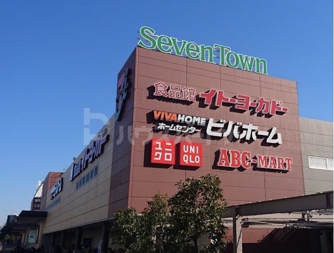 スーパー　ヨークマート小豆沢店（スーパー）まで440m