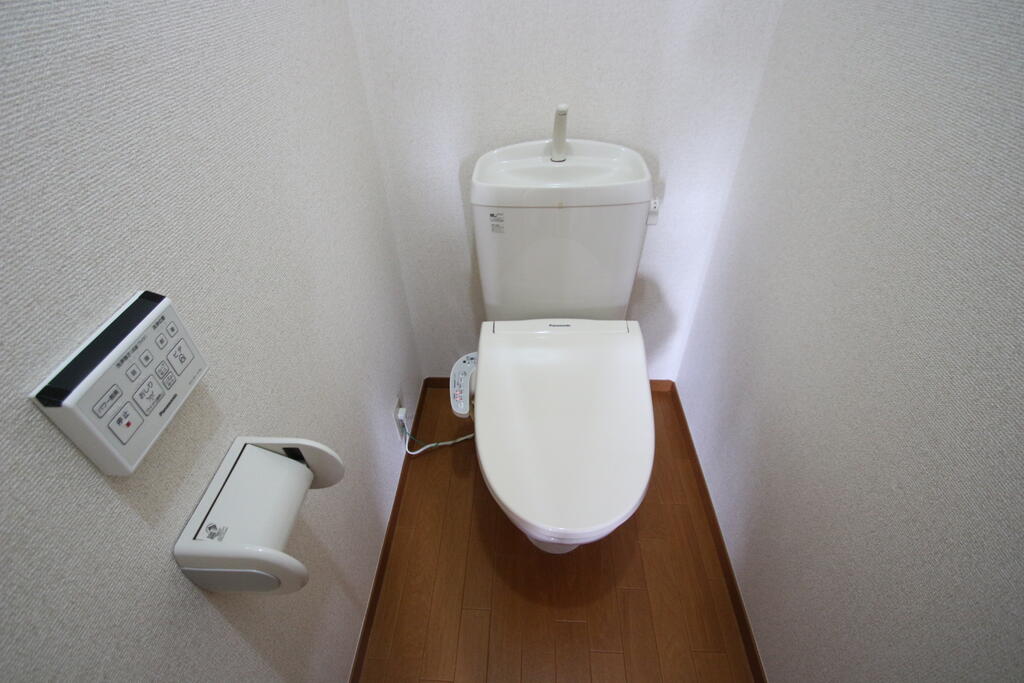 トイレ　同施工会社同シリーズ別物件