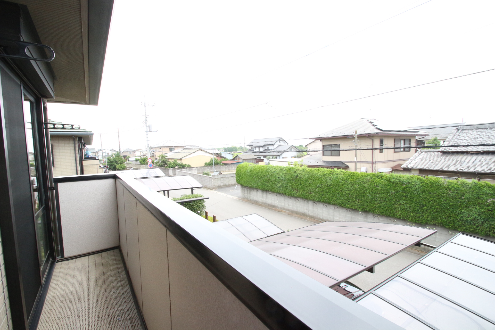 バルコニー　同施工会社同シリーズ別物件