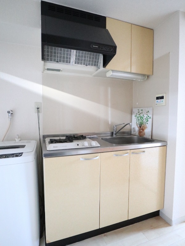 キッチン　備品は付いておりません。