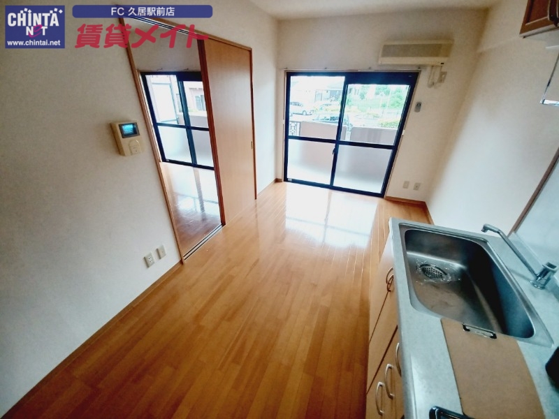 居室・リビング　別部屋参考写真