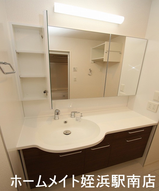 洗面設備　★広々とした洗面所です♪★