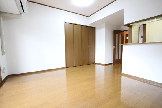 居室・リビング　※別部屋の写真です