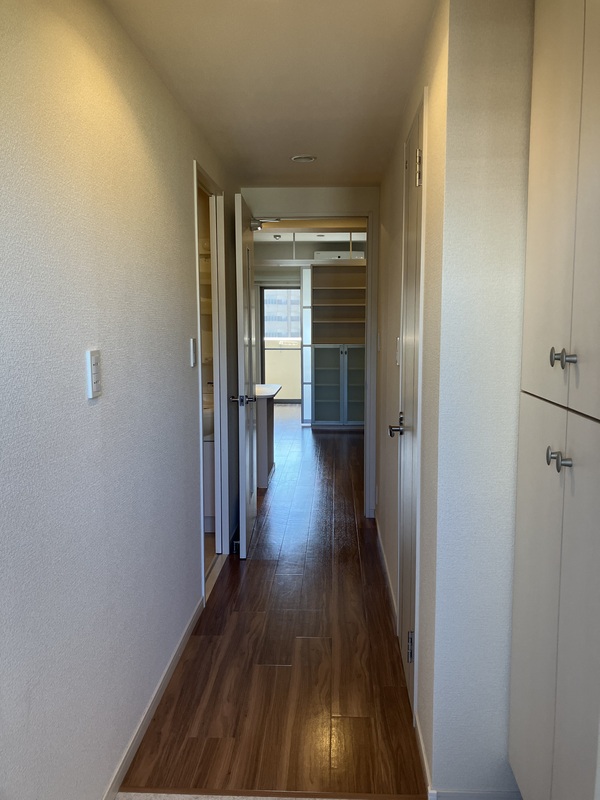 玄関　※別部屋の参考写真となります※現況優先※