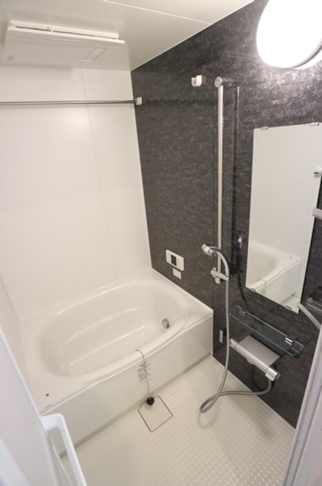 バス・シャワールーム　浴室乾燥・追い炊き機能付きのバスルーム♪