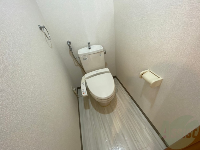 トイレ　トイレです。ウォシュレット付を探している方、おすすめです。