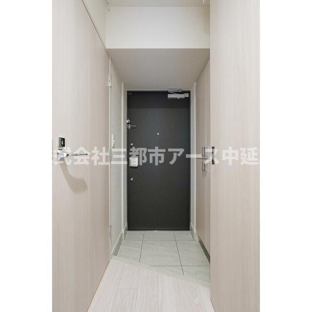 玄関　コンフォリア・リヴ西蒲田