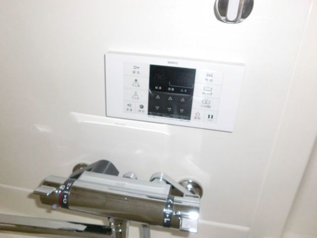 バス・シャワールーム　嬉しい追い炊き機能付♪