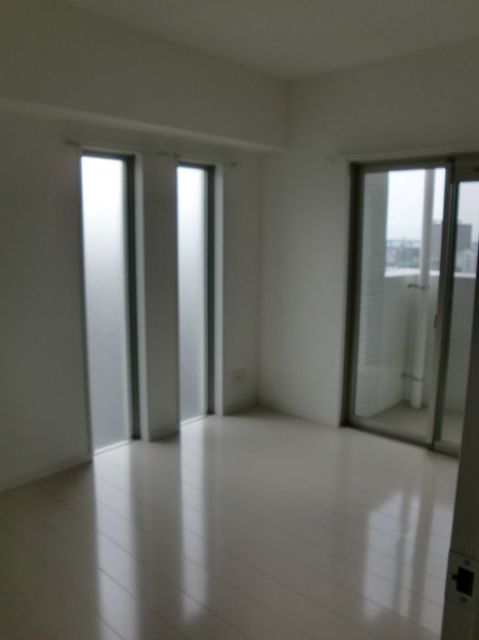 その他部屋・スペース　洋間２　２面採光☆