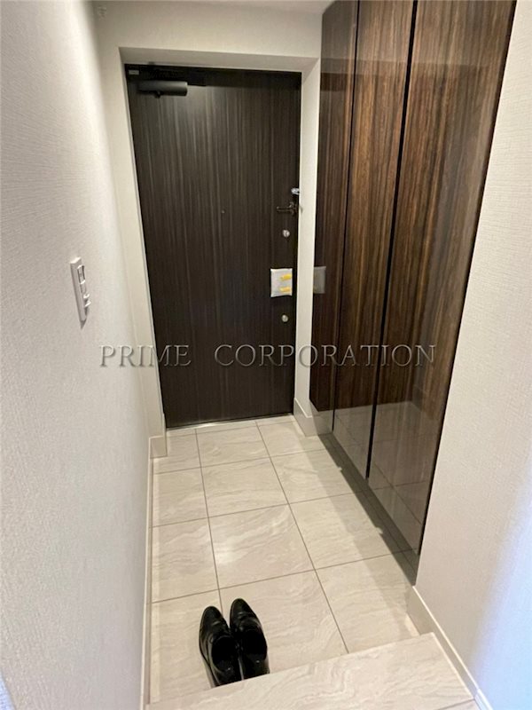 玄関　※参考写真※