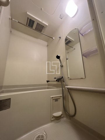 バス・シャワールーム　エステムコート四天王寺夕陽丘II　浴室