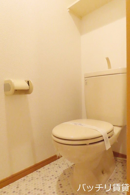トイレ　画像は別号室イメージの為、現況を優先いたします。