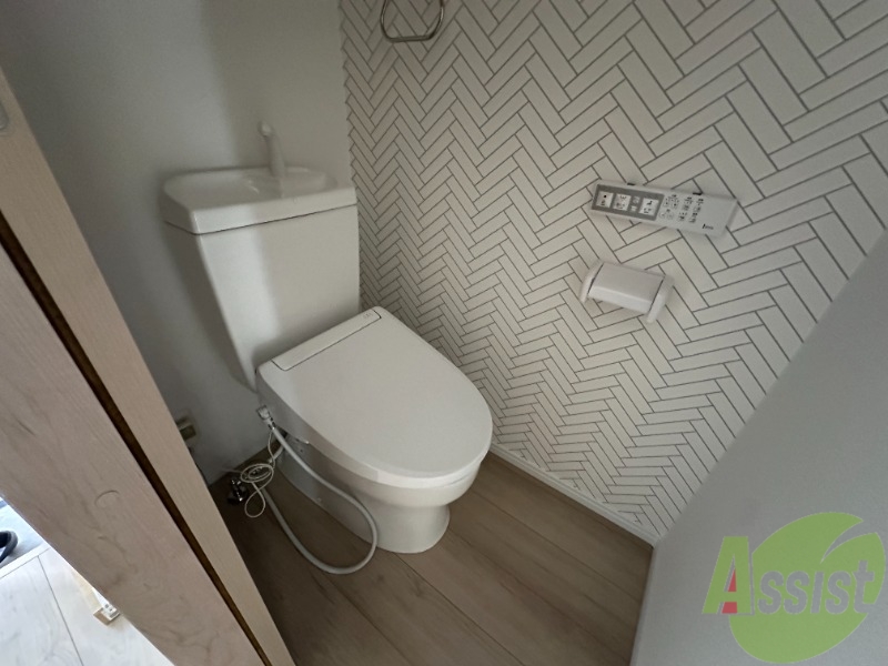 トイレ　トイレは暖房便座なので寒い冬でも安心ですね。