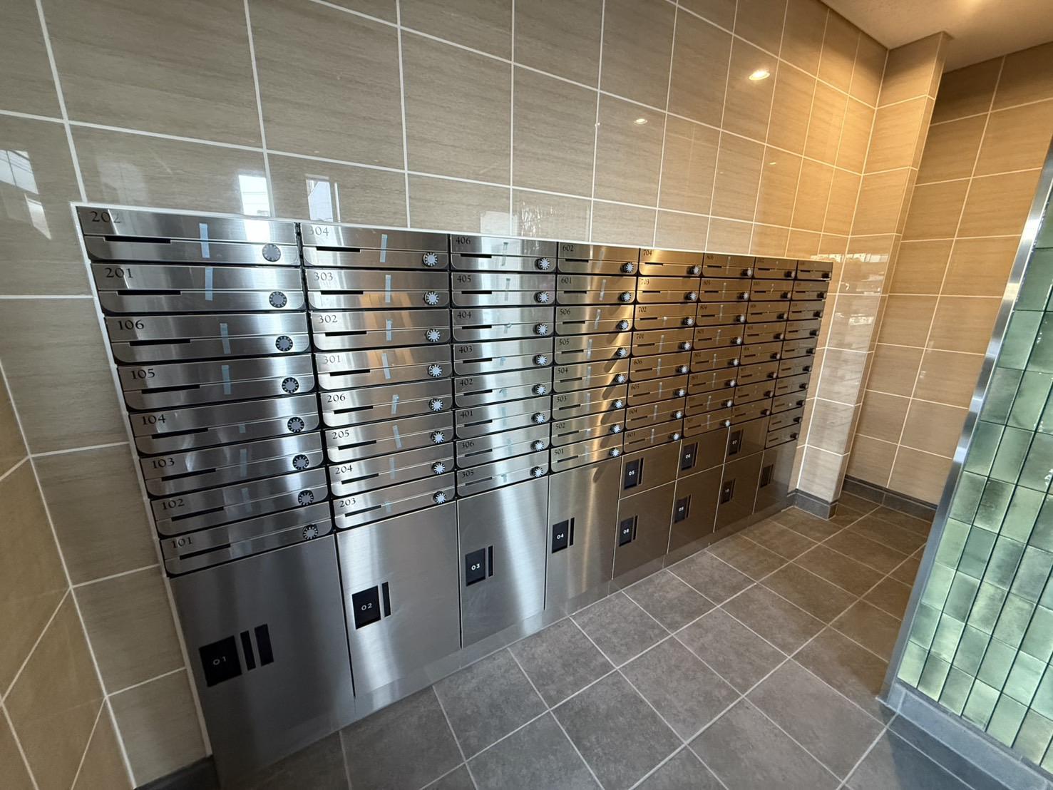 その他　宅配ボックス完備しています