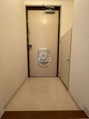 玄関　エクセルハイム川富　玄関