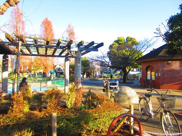 公園　区立千住旭公園（公園）まで10m