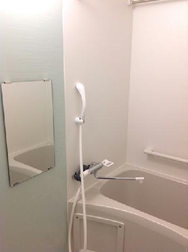 バス・シャワールーム　鏡付きです♪