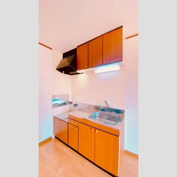 キッチン　室内写真は別部屋の写真です。