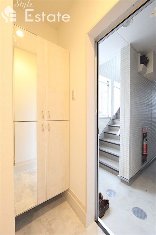 玄関　玄関スペース　別部屋の写真